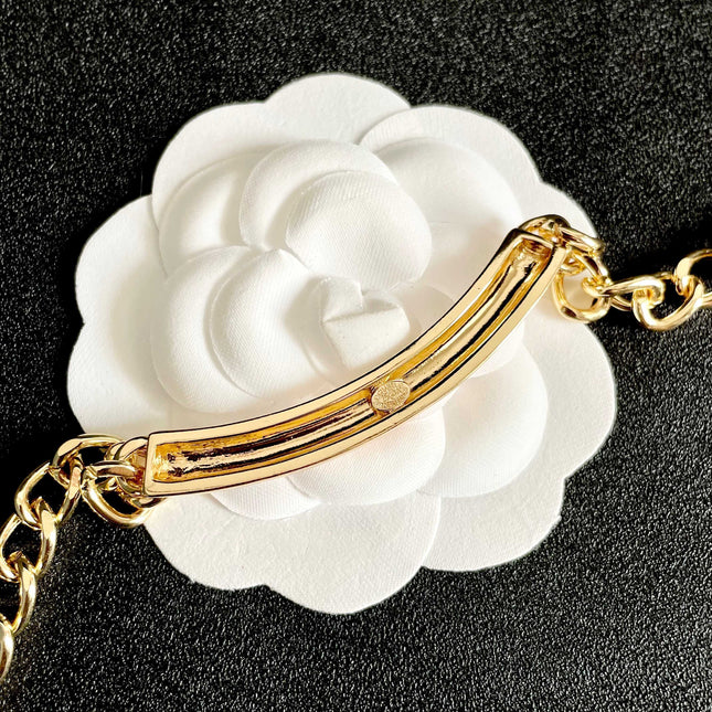 CHANEL 26S CHANEL LETTER LOGO ENAMEL CHAIN NECKLACE IN GOLD METAL WITH CC CHARM 630062