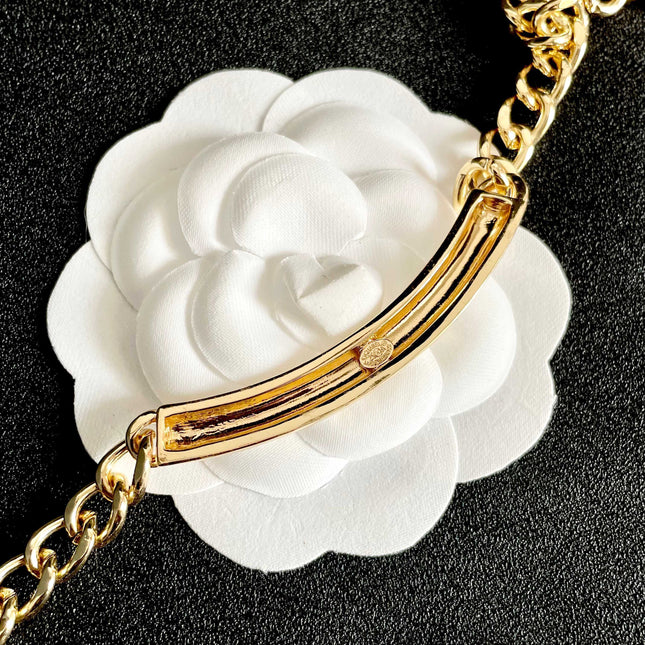 CHANEL 26S CHANEL LETTER LOGO CHAIN NECKLACE IN GOLD METAL WITH CC CHARM 630063