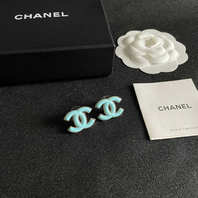 CHANEL 26S DOUBLE C LOGO TURQUOISE ENAMEL STUD EARRINGS IN GOLD METAL 630067