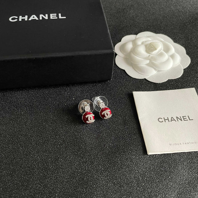 CHANEL 26S DOUBLE C LOGO RED ENAMEL CRYSTAL DROP STUD EARRINGS IN SILVER METAL 630074