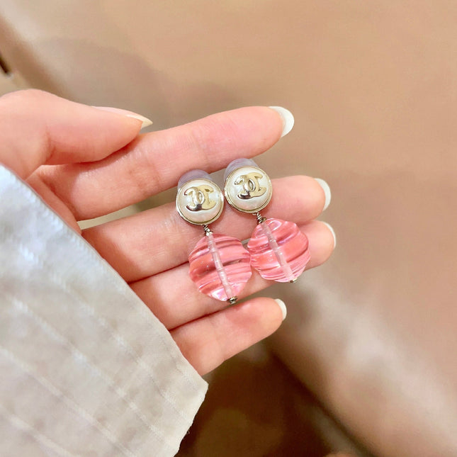 CHANEL 26S DOUBLE C LOGO PEARL STUD EARRINGS WITH PINK GLASS DROP IN GOLD METAL 629892
