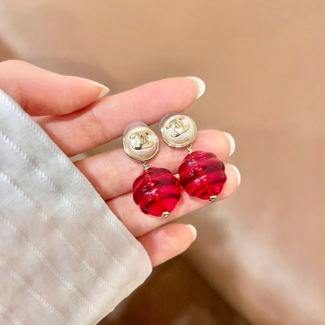 CHANEL 26S DOUBLE C LOGO PEARL STUD EARRINGS WITH RED GLASS DROP IN GOLD METAL 629893