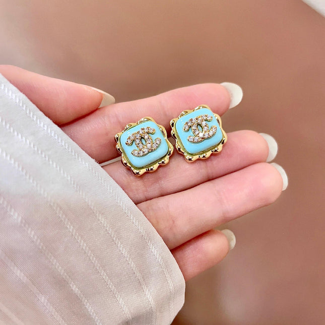 CHANEL 26S DOUBLE C LOGO MINT ENAMEL SQUARE STUD EARRINGS WITH CRYSTAL DETAIL IN GOLD METAL 631028