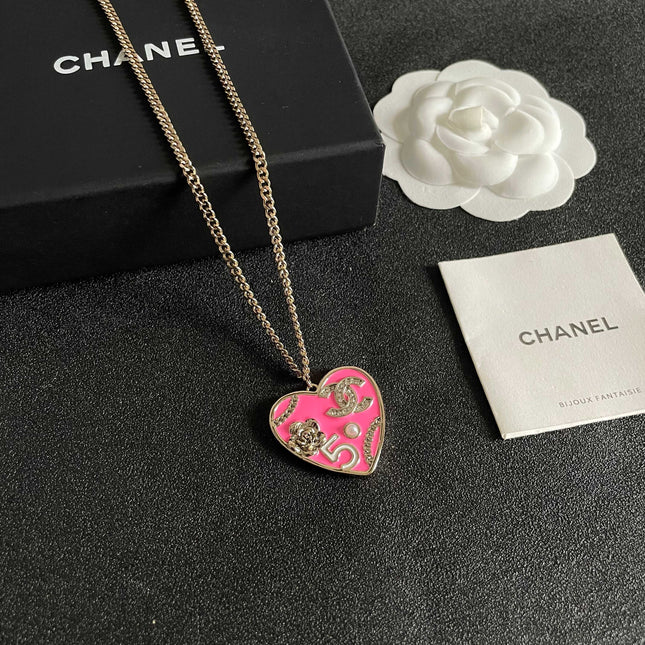 CHANEL 26S DOUBLE C LOGO PINK ENAMEL HEART CHARM NECKLACE WITH NO.5 DETAIL IN GOLD METAL 630795