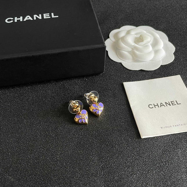 CHANEL 26S DOUBLE C HEART DROP EARRINGS WITH PURPLE ENAMEL FLORAL DETAIL IN GOLD METAL 631911