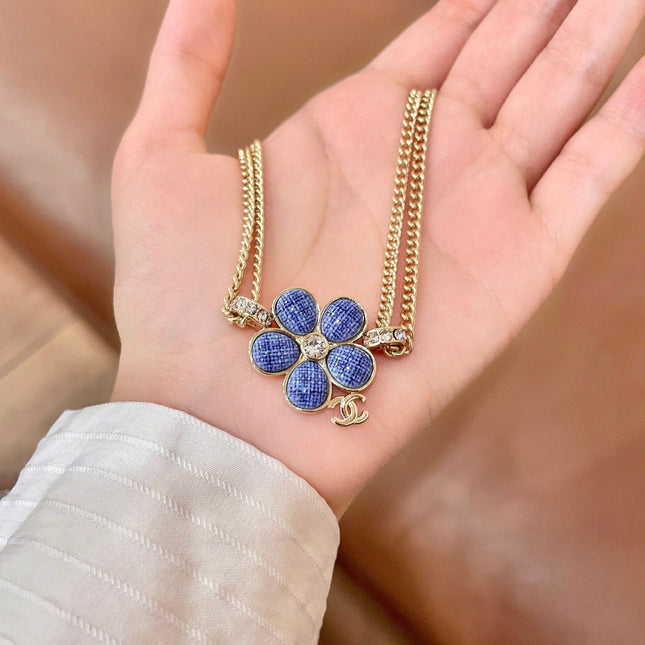 CHANEL 26S DOUBLE C LOGO BLUE PETAL FLOWER LAYERED CHAIN NECKLACE IN GOLD METAL 633153