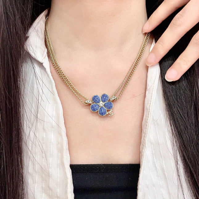 CHANEL 26S DOUBLE C LOGO BLUE PETAL FLOWER LAYERED CHAIN NECKLACE IN GOLD METAL 633153