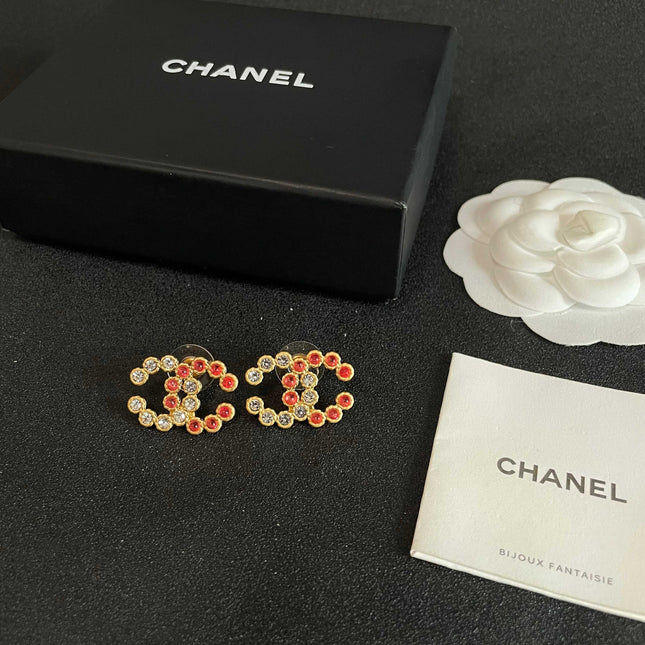 CHANEL 26S DOUBLE C LOGO MULTI CRYSTAL BEADED STUD EARRINGS IN GOLD METAL 633161