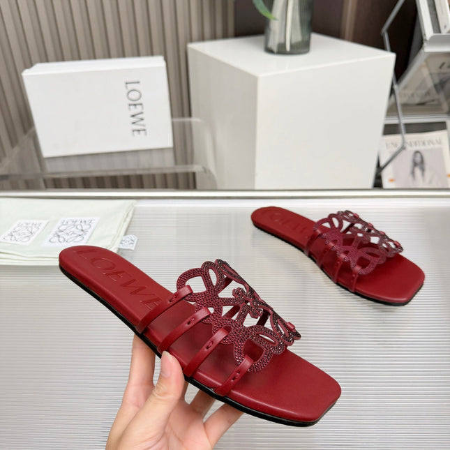 LOEWE 26S FLAT SANDALS IN DARK RED CALFSKIN WITH CRYSTALS