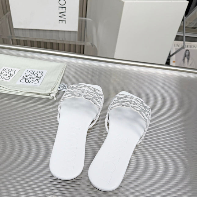 LOEWE 26S FLAT SANDALS IN WHITE CALFSKIN WITH CRYSTALS
