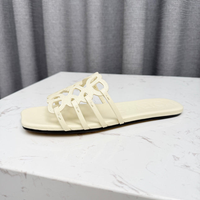 LOEWE 26S FLAT SANDALS IN CREAM WHITE CALFSKIN WITH CRYSTALS