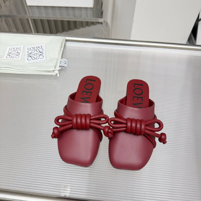 LOEWE 26S MULE LOAFERS IN BURGUNDY RED CALFSKIN KNOT DETAIL