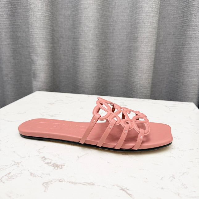LOEWE 26S PETAL ANAGRAM SLIDE IN PINK SOFT CALFSKIN