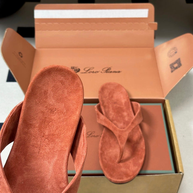 LP 26S THONG SANDALS IN BRICK RED SUEDE
