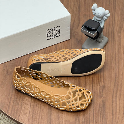 LOEWE 26S ANAGRAM CUT OUT BALLET FLATS IN TAN BROWN CALFSKIN