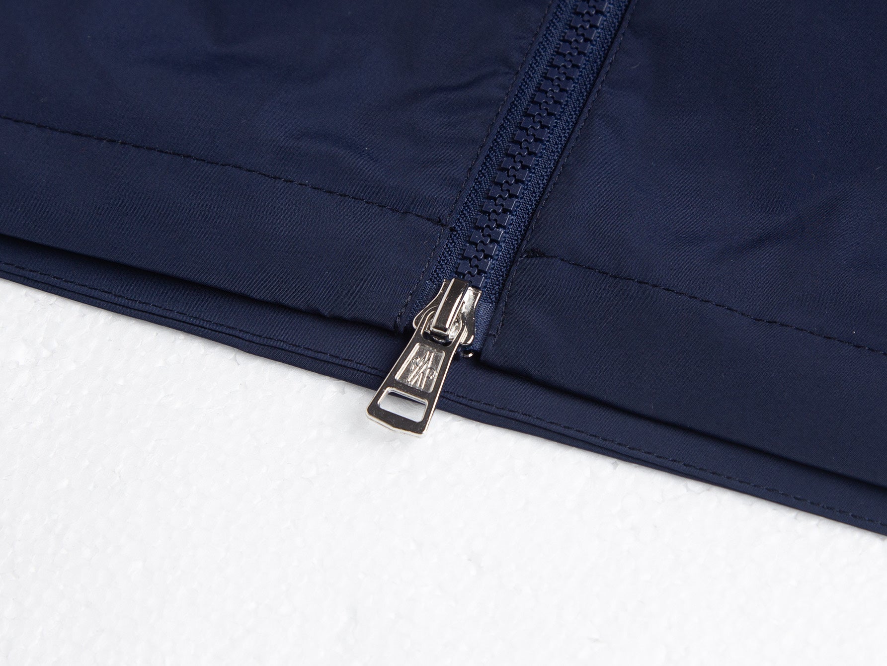 MONCLER 26S JACKET 502