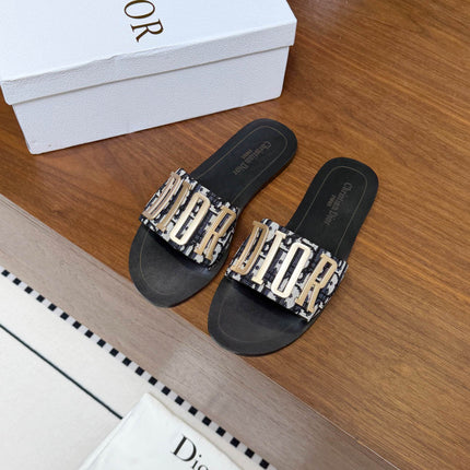 DIOR 26S D-WAY SLIDE IN BLACK DIOR OBLIQUE EMBROIDERED COTTON WITH GOLD HARDWARE