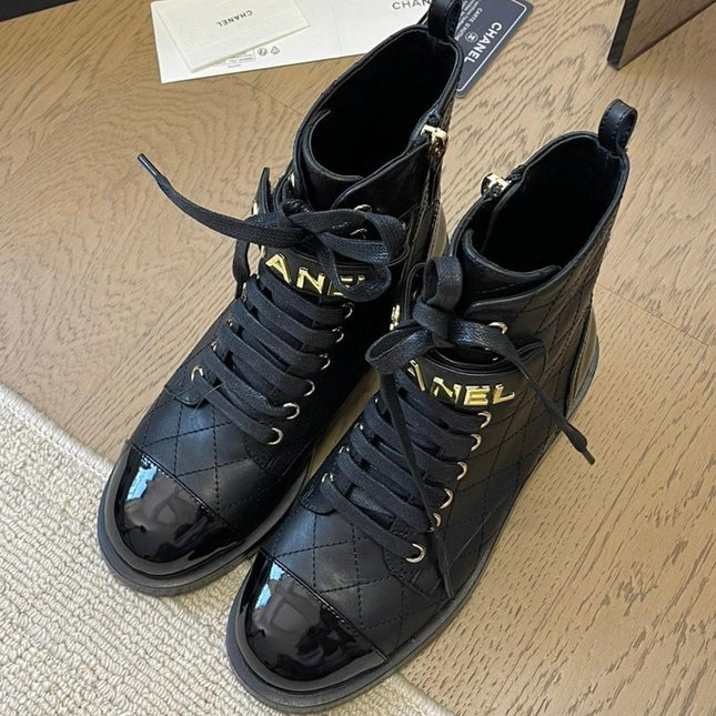 ALPHABET MARTIN BOOTS IN BLACK LAMBSKIN