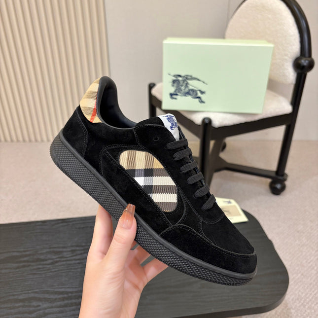 BURBERRY 26S SNEAKERS IN BLACK SUEDE