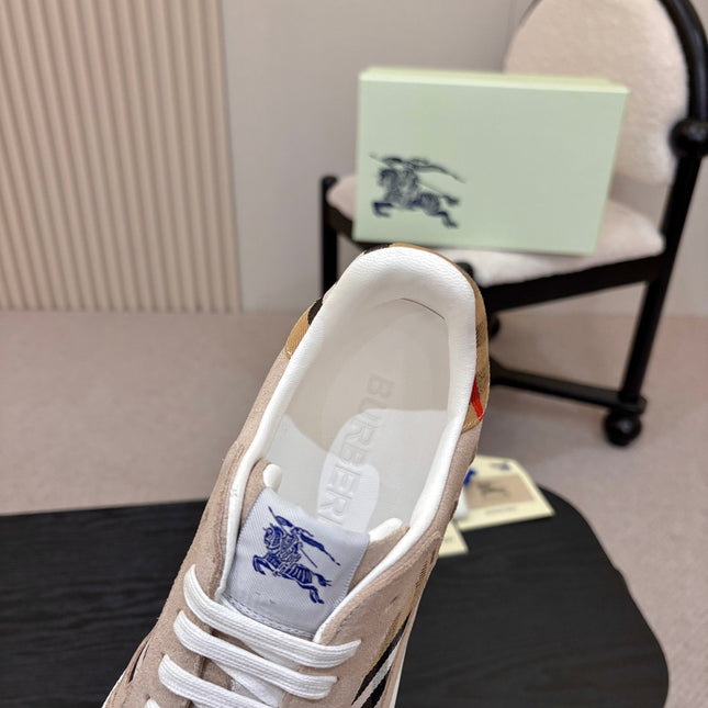 BURBERRY 26S SNEAKERS IN SAND BEIGE SUEDE