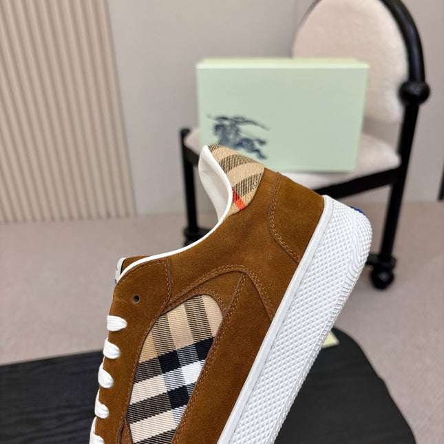 BURBERRY 26S SNEAKERS IN BROWN SUEDE
