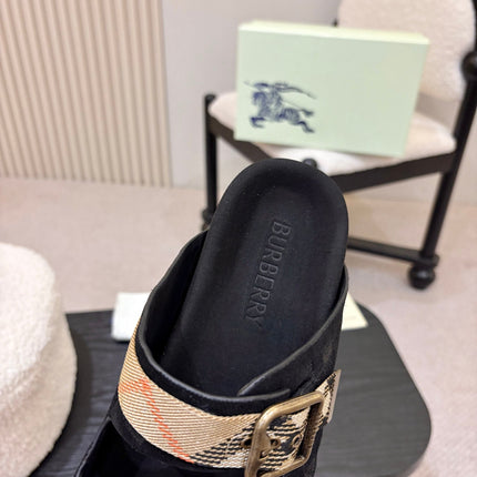 BURBERRY 26S DOUBLE BUCKLE SANDALS IN BLACK SUEDE