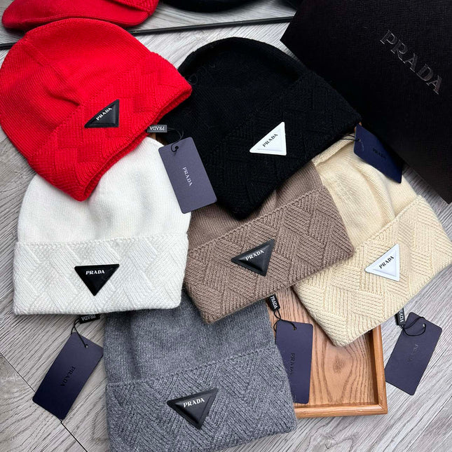 BEANIE HAT IN WHITE WOOL AND RABBIT FUR 436399