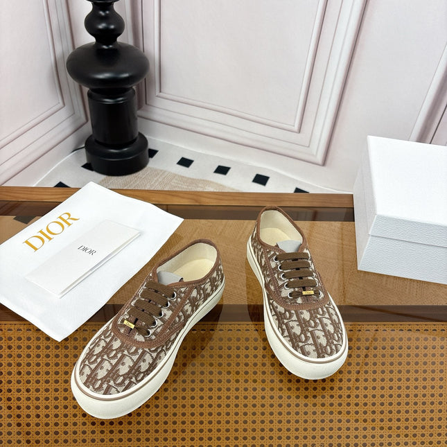 DIOR 26S LOW TOP SNEAKERS IN BROWN OBLIQUE CANVAS WITH RUBBER SOLE