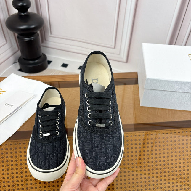 DIOR 26S LOW TOP SNEAKERS IN BLACK OBLIQUE CANVAS WITH RUBBER SOLE