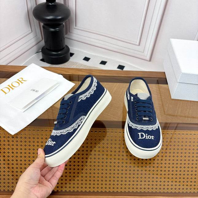 DIOR 26S LOW TOP SNEAKERS IN NAVY BLUE CANVAS WITH WHITE LACE TRIM & LOGO PRINT
