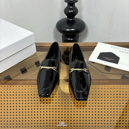 YSL 26S SQUARE-TOE LOAFERS IN BLACK GLOSSY CALFSKIN WITH METAL BAR