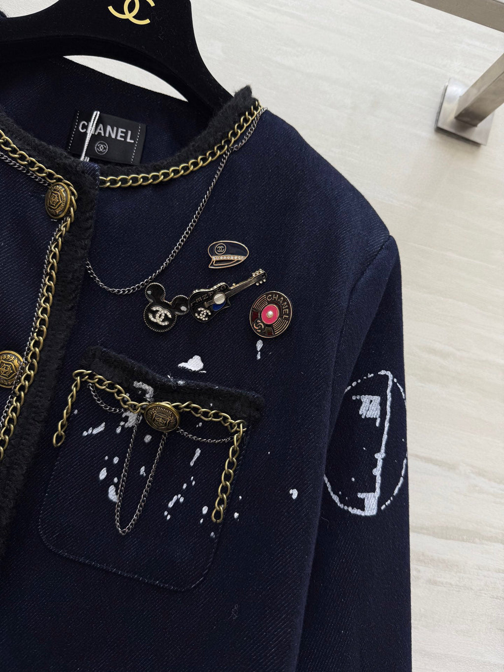 CHANEL 25S COAT STYLE 236