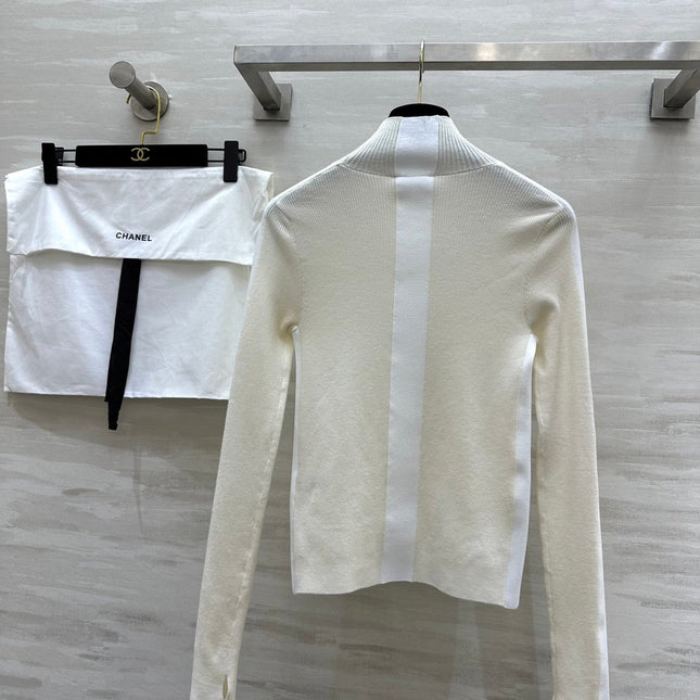 CHANEL 26S TURTLENECK SWEATER 679