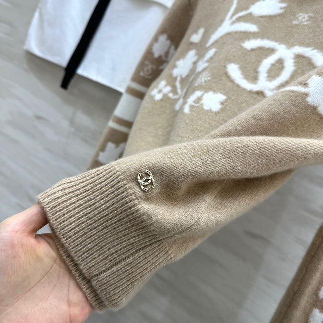 CHANEL 26S TURTLENECK SWEATER 676