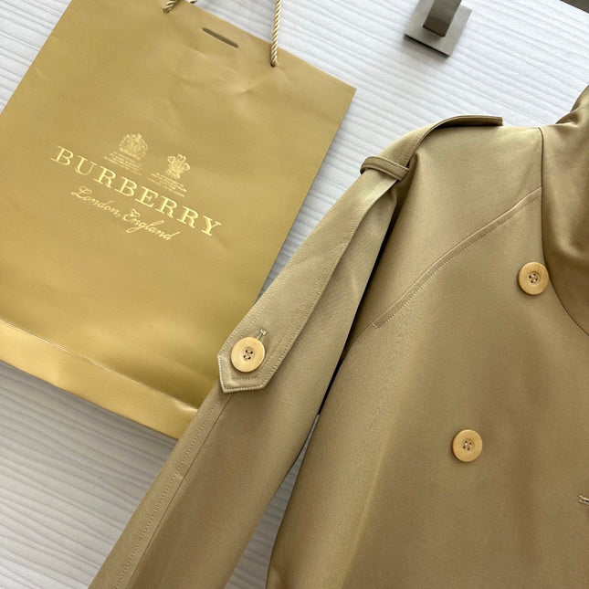 BURBERRY 26S SHORT JACKET 389