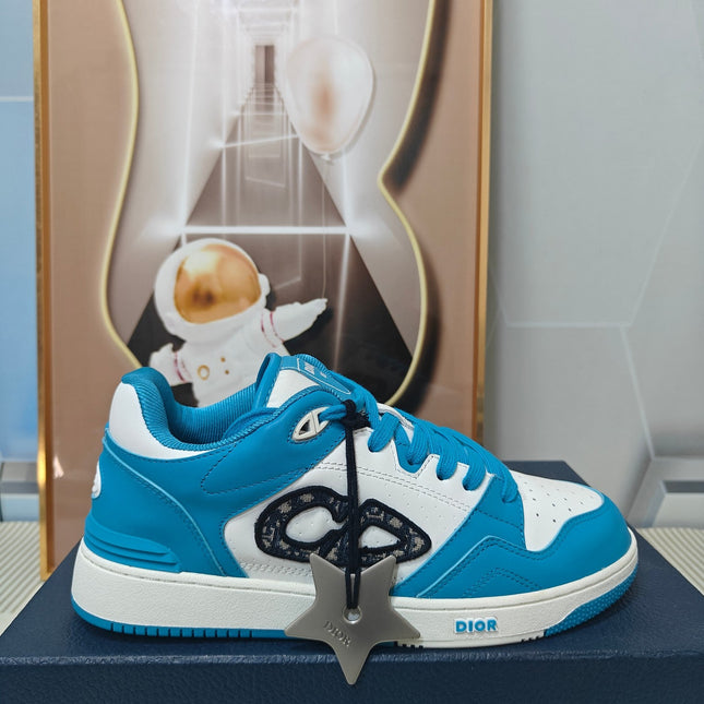 DIOR 26S LOW-TOP SNEAKER IN BLUE AND WHITE CALFSKIN