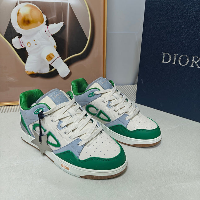 DIOR 26S LOW-TOP SNEAKER IN WHITE AND GREEN CALFSKIN