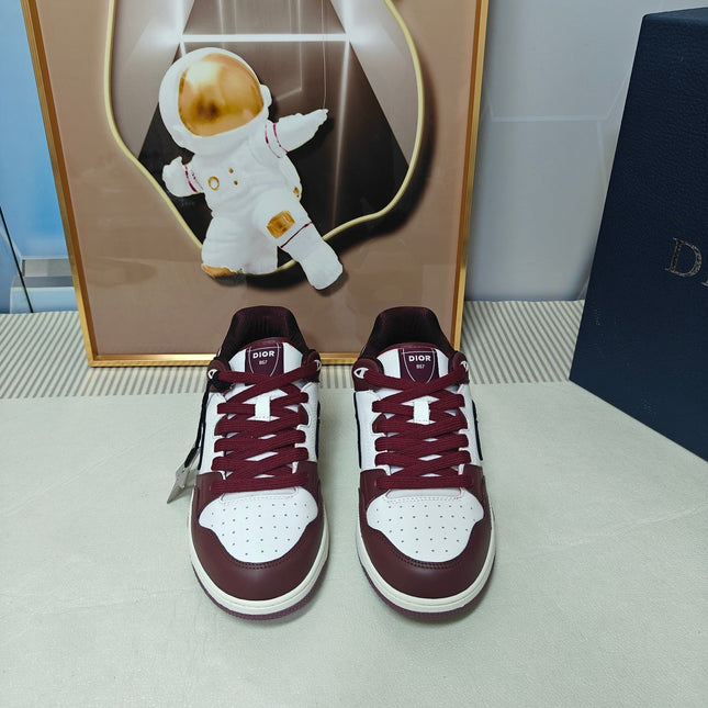 DIOR 26S LOW-TOP SNEAKER IN WHITE AND BURGUNDY RED CALFSKIN