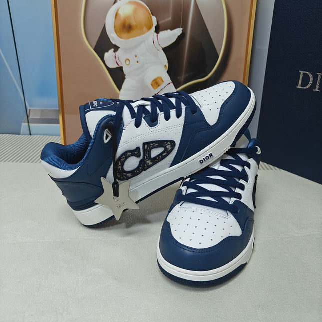 DIOR 26S LOW-TOP SNEAKER IN WHITE AND NAVY BLUE CALFSKIN