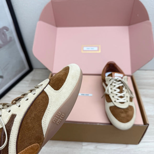 MIUMIU 26S SNEAKERS IN BEIGE MIX BROWN SUEDE
