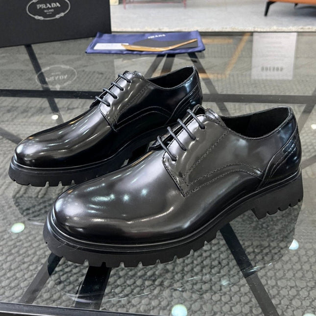PRA LACE-UP SHOES IN GLOSSY BLACK CALFSKIN