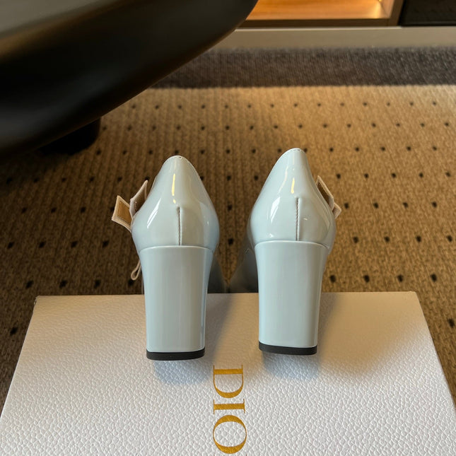 DIOR 26S HIGH HEELS 80 MM IN LIGHT BLUE PATENT CALFSKIN WITH RIBBON BOW