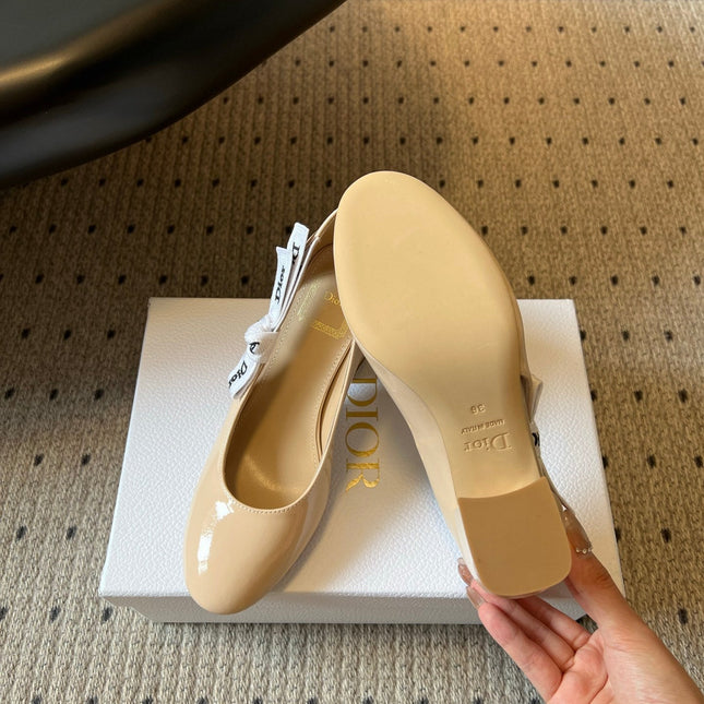 DIOR 26S HIGH HEELS 80 MM IN BEIGE PATENT CALFSKIN WITH RIBBON BOW