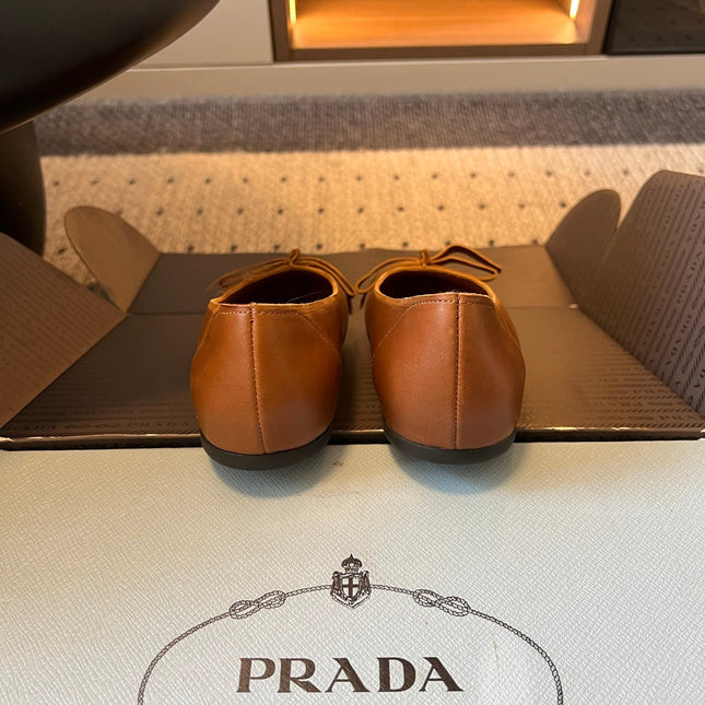 PRADA 26S POINTED TOE BOW FLATS IN CARAMEL BROWN CALFSKIN
