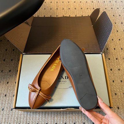 PRADA 26S POINTED TOE BOW FLATS IN CARAMEL BROWN CALFSKIN