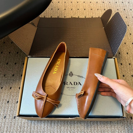 PRADA 26S POINTED TOE BOW FLATS IN CARAMEL BROWN CALFSKIN