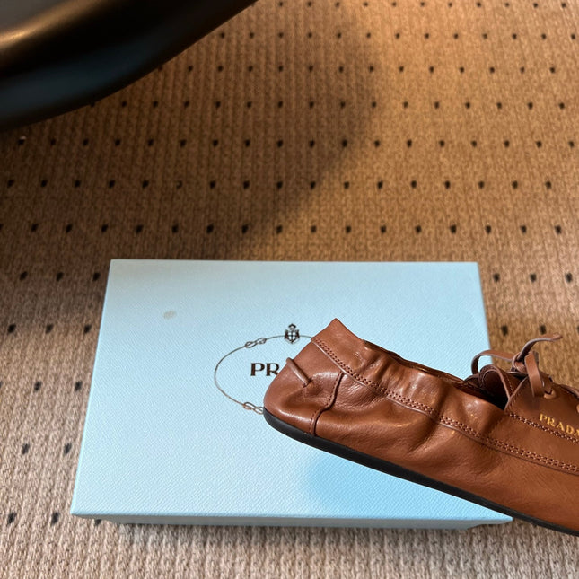 PRADA 26S LACE UP SQUARE TOE LOAFERS IN BROWN CALFSKIN