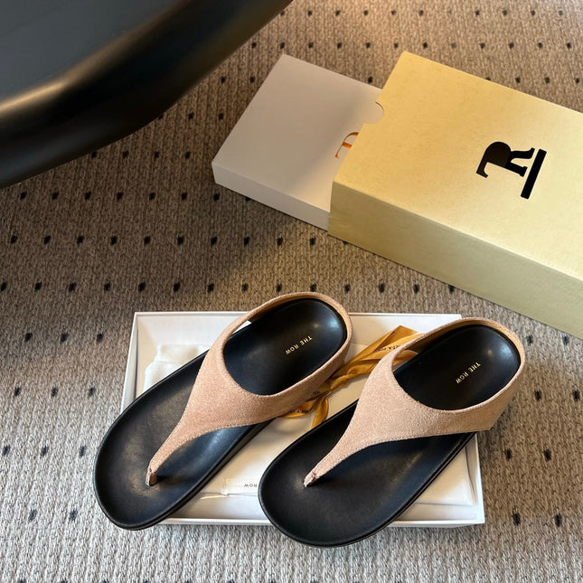 THE ROW 26S THONG SANDALS IN LIGHT BROWN SUEDE