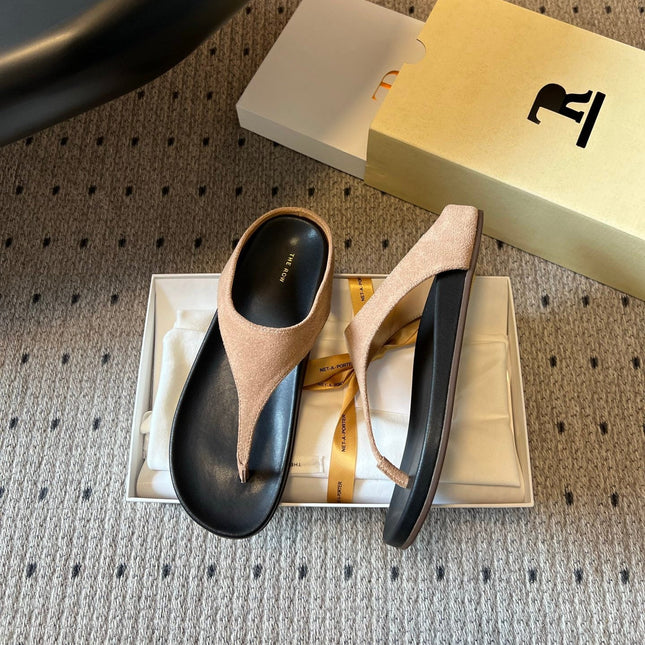 THE ROW 26S THONG SANDALS IN LIGHT BROWN SUEDE