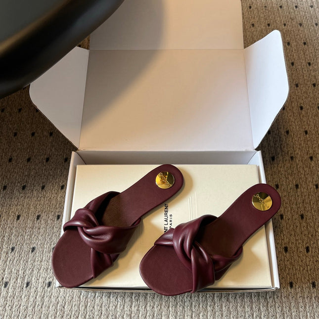 YSL 26S TWISTED-STRAP FLAT SANDALS IN DARK RED LAMBSKIN